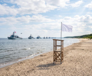 Sinice Gdańsk. Czy w Gdańsku można się kąpać 15.08? Flaga, warunki pogodowe