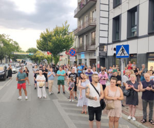 „Cześć i chwała bohaterom!”. Siedlczanie spotkali się w centrum miasta, by uczcić 82. rocznicę wybuchu Powstania Warszawskiego
