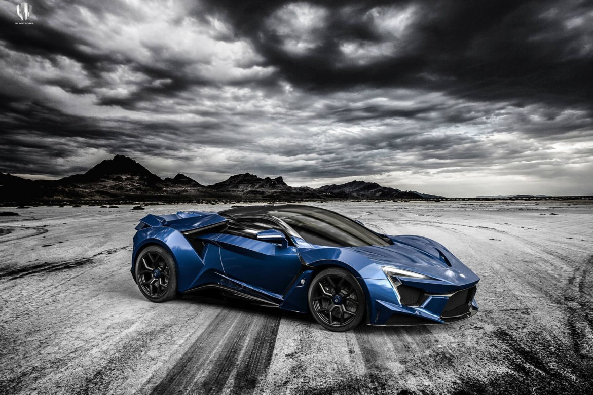 W Motors Fenyr SuperSport