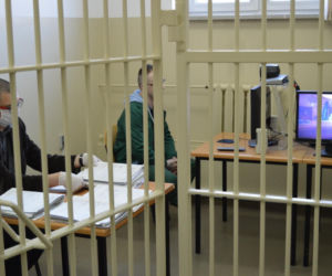 Stają przed sądem na odległość! W dobie koronawirusa wyroki zapadają za pośrednictwem wideo [FOTO]