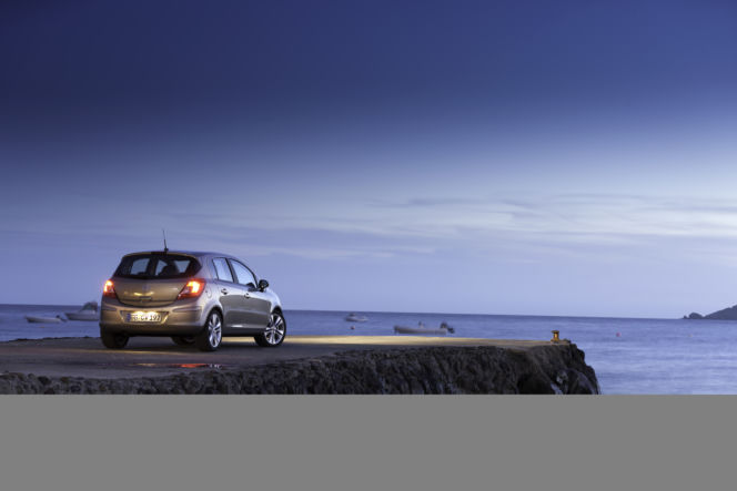 Opel Corsa 2011 - wersja 5-cio drzwiowa