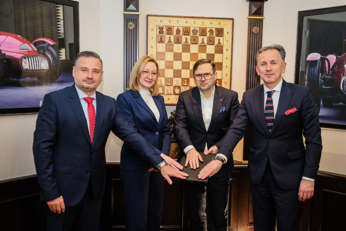 Atlas inwestuje w Zagłębie