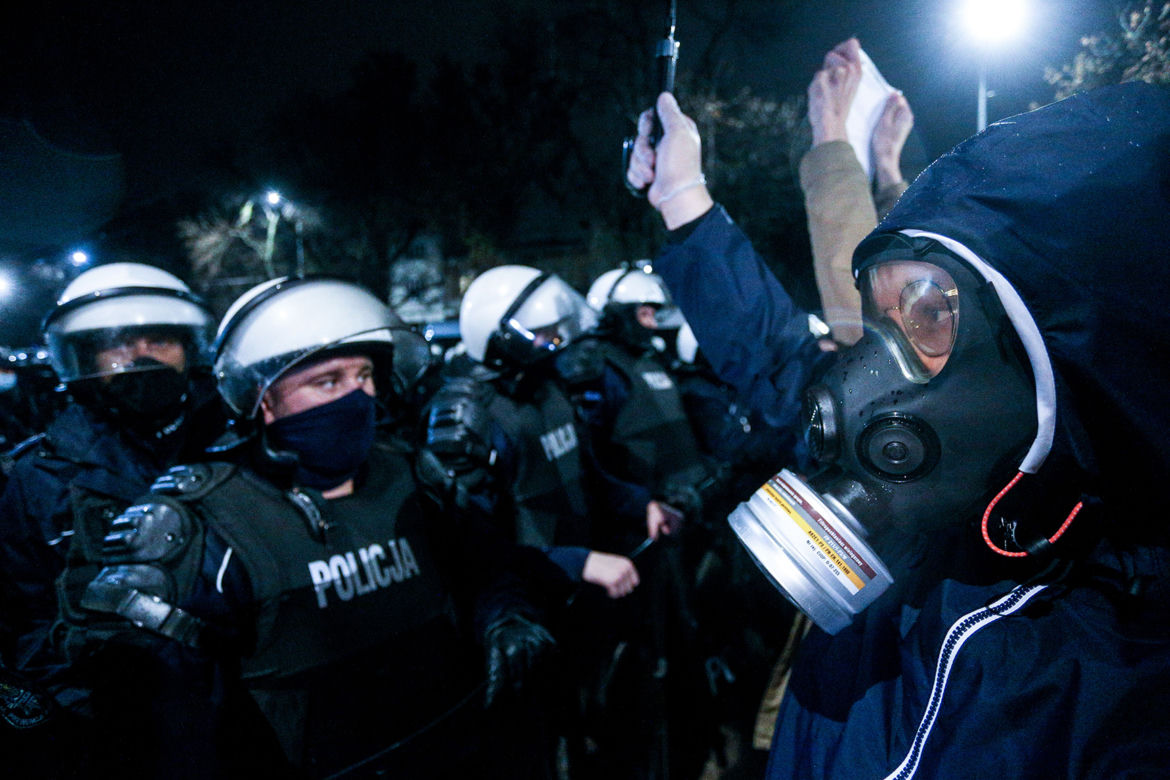 Nocne protesty pod domem Jarosława Kaczyńskiego