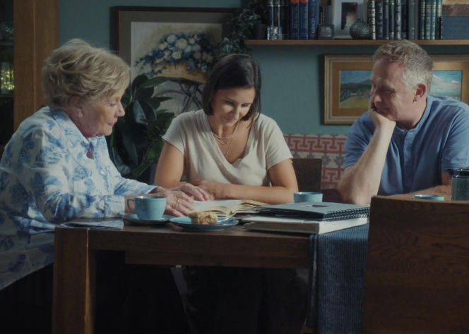 M jak miłość, odcinek 1907. Agnes (Amanda Mincewicz), Barbara (Teresa Lipowska), Artur Rogowski (Robert Moskwa)