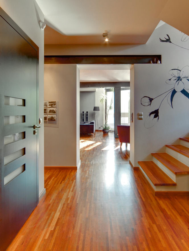 Dom typu kostka z lat 50. został przebudowany