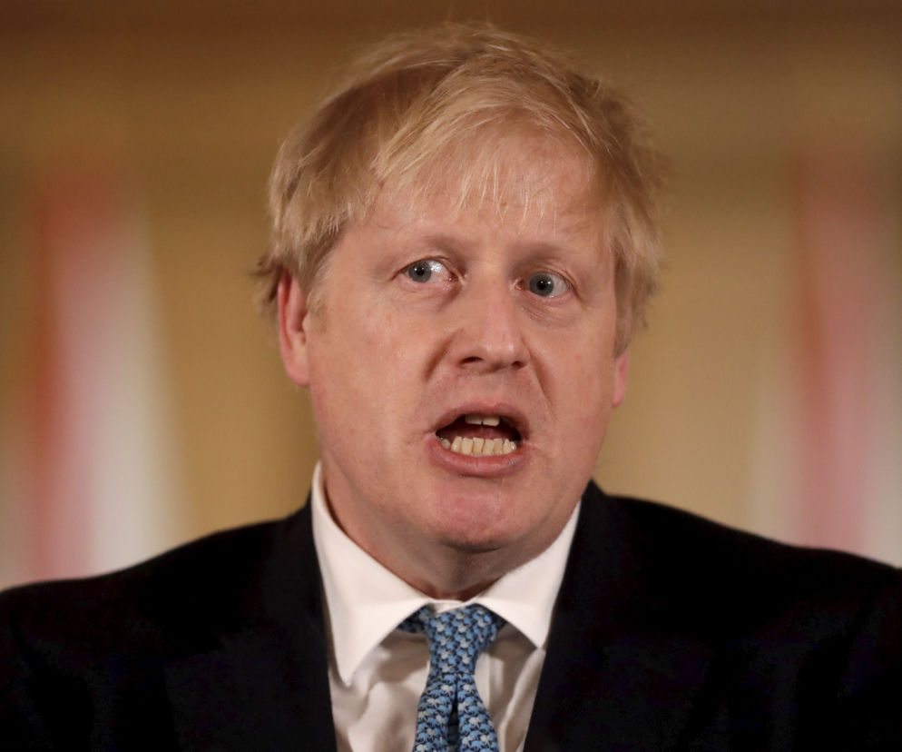 Boris Johnson bez maszyny nie może oddychać