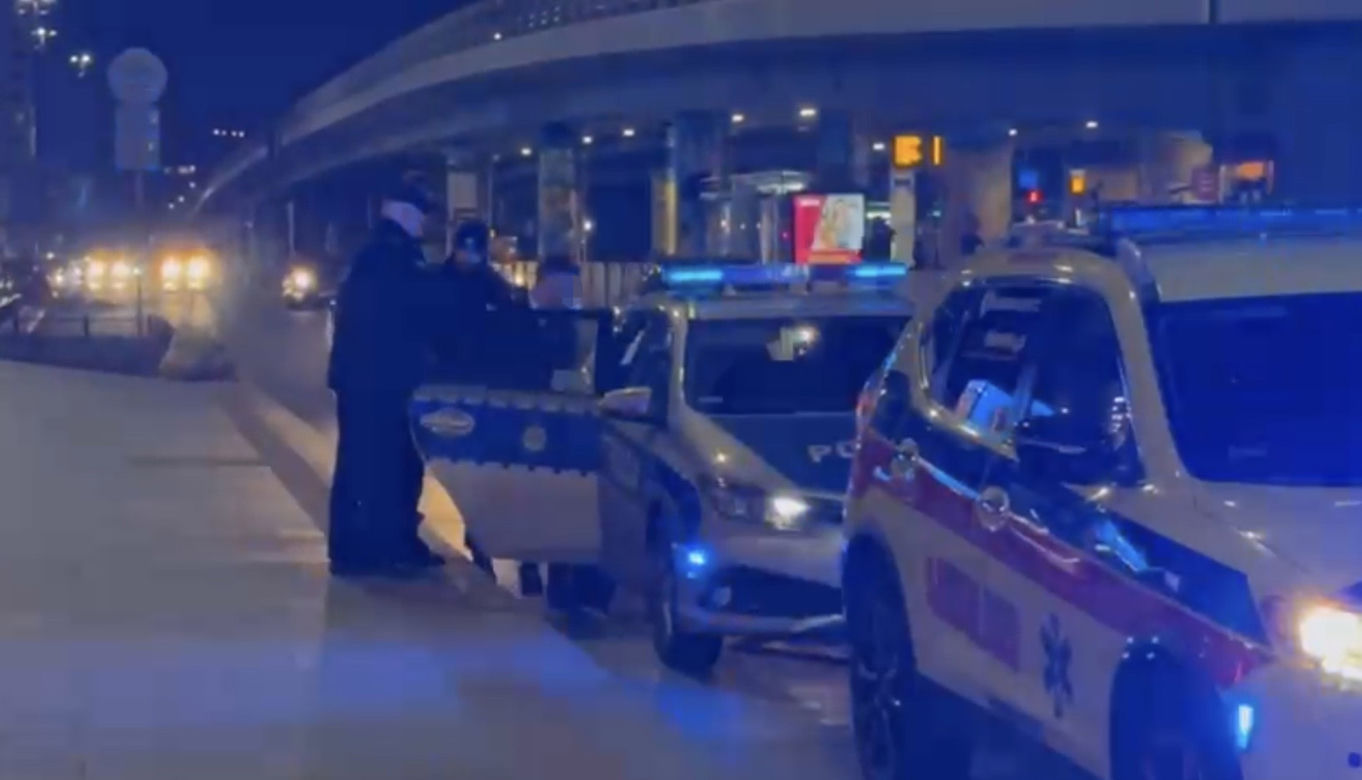 Napad na kierowcę autobusu w samym centrum Warszawy! Sprawcy w rękach policji