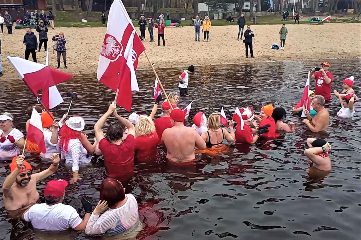 Szczecińskie morsy uczciły Święto Niepodległości