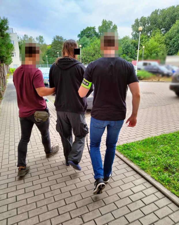 Zabili i nie usłyszeli wyroków. Jan B. zabił ojca księdza na plebanii. Jarosław R. poćwiartował teścia w mieszkaniu