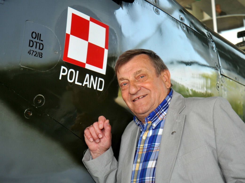Tu pochowają gen. Hermaszewskiego. Nieprzypadkowe miejsce na grób 