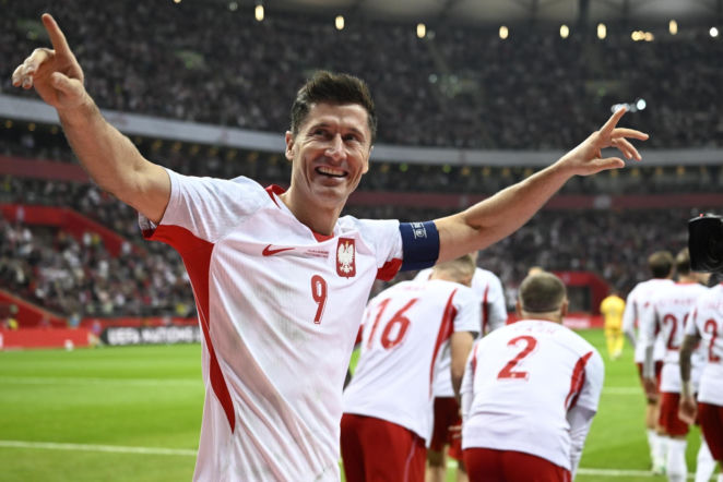 Robert Lewandowski szczerze o żółtej kartce i wykluczeniu z gry. „Szkoda, ale koledzy mnie zastąpią”