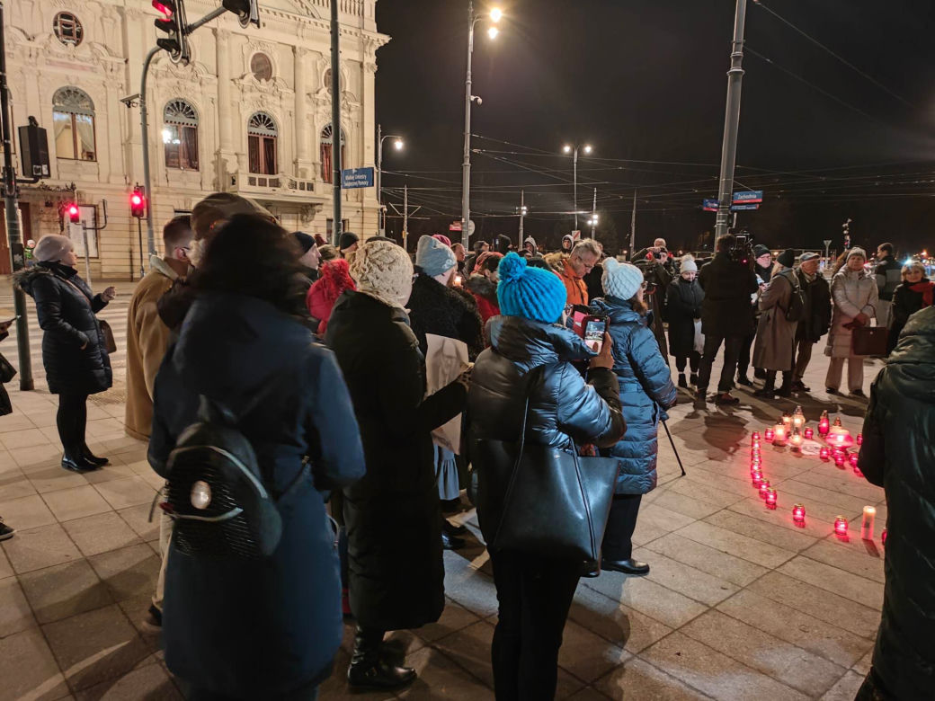 Serce Świateł dla Pawła Adamowicza. Wydarzenie KOD-u przeciw nienawiści