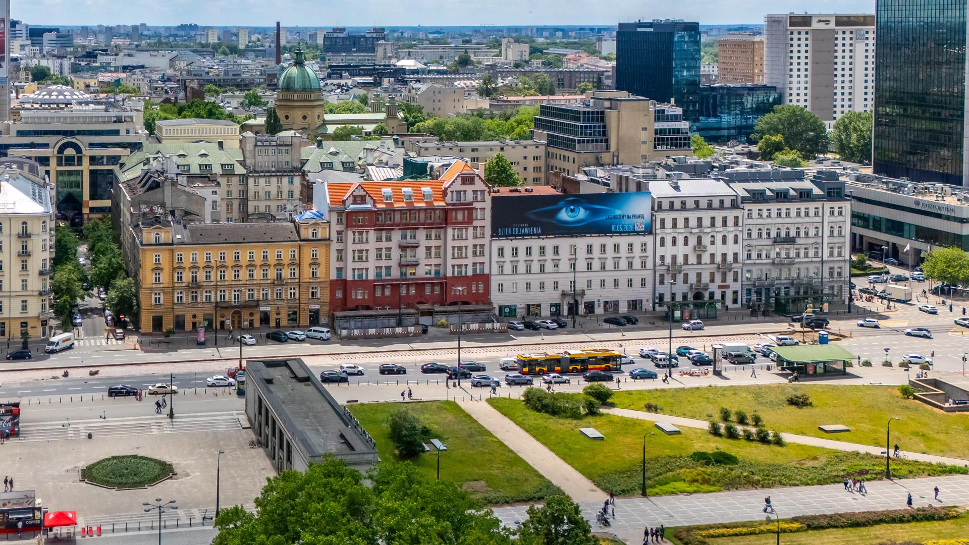Południowa pierzeja Alej Jerozolimskich w centrum Warszawy