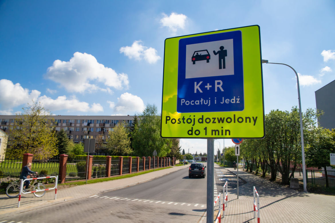 Pocałuj i jedź! Pierwsza strefa "Kiss&Ride" w Ełku oddana do użytku [ZDJĘCIA]