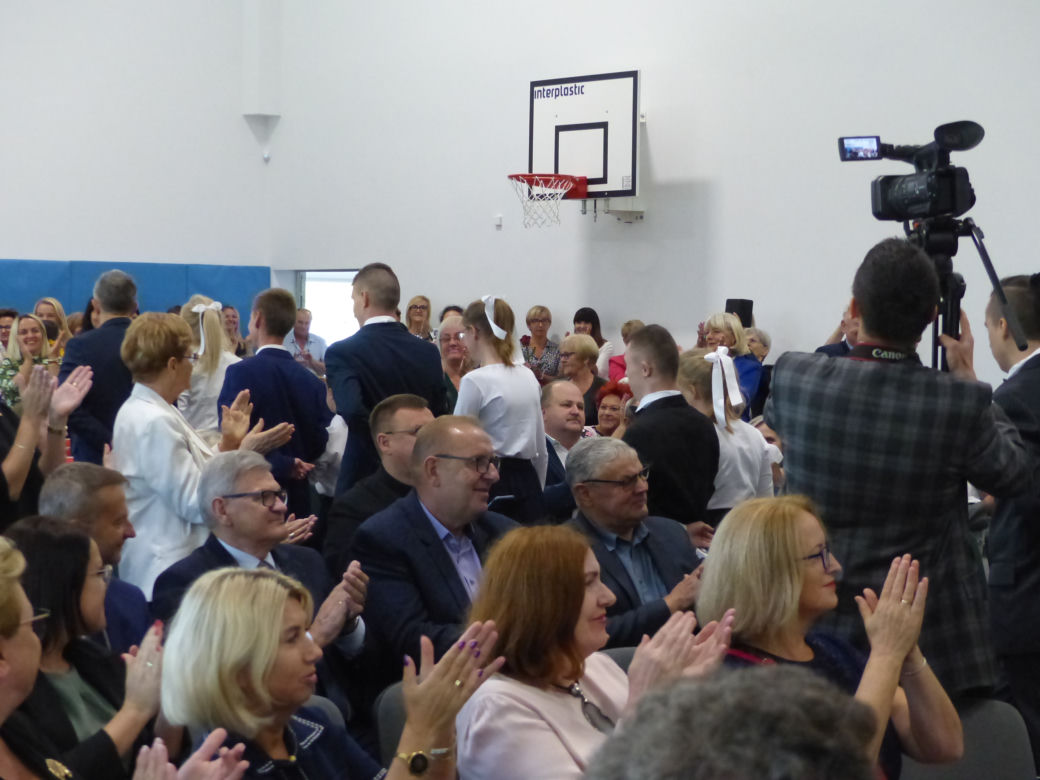 Otwarcie szkoły przy Sucharskiego