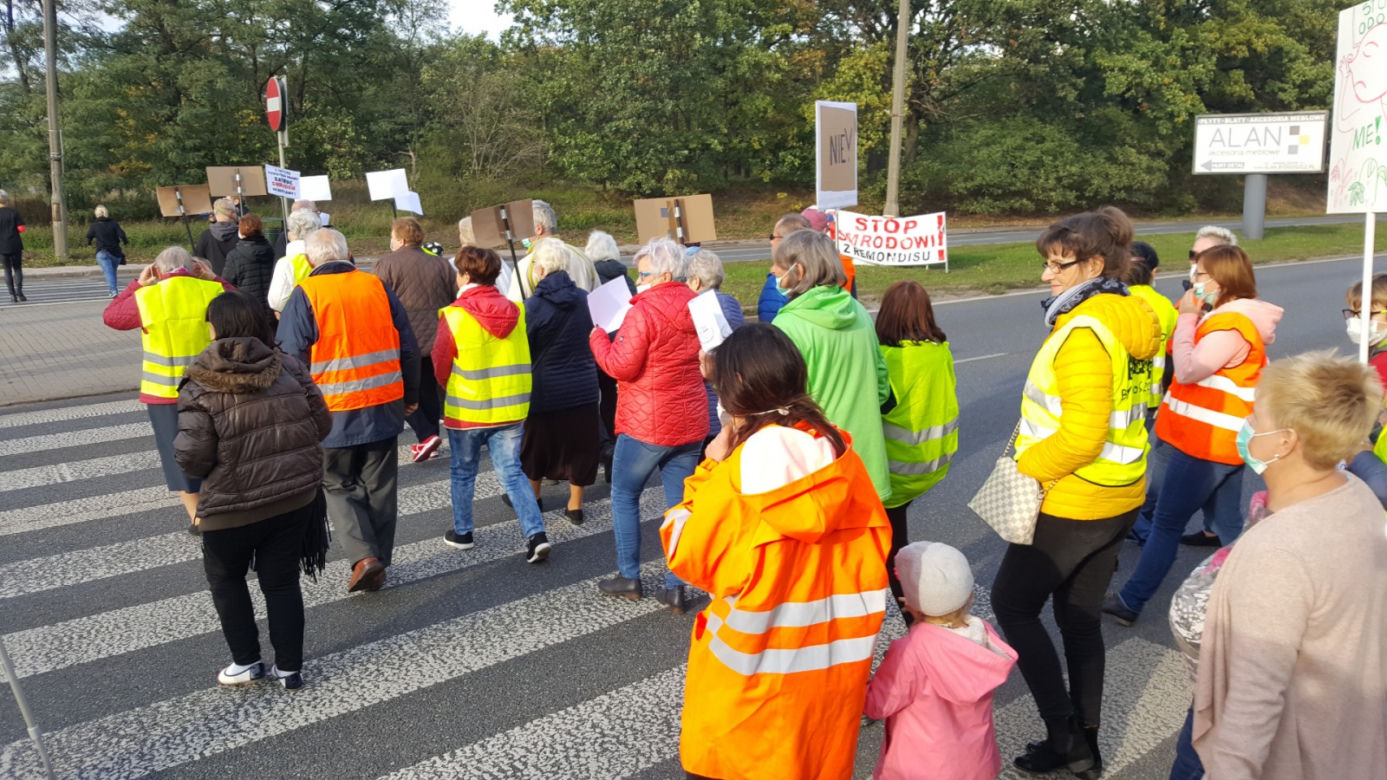 Mieszkańcy Siernieczka zablokowali ul. Fordońską