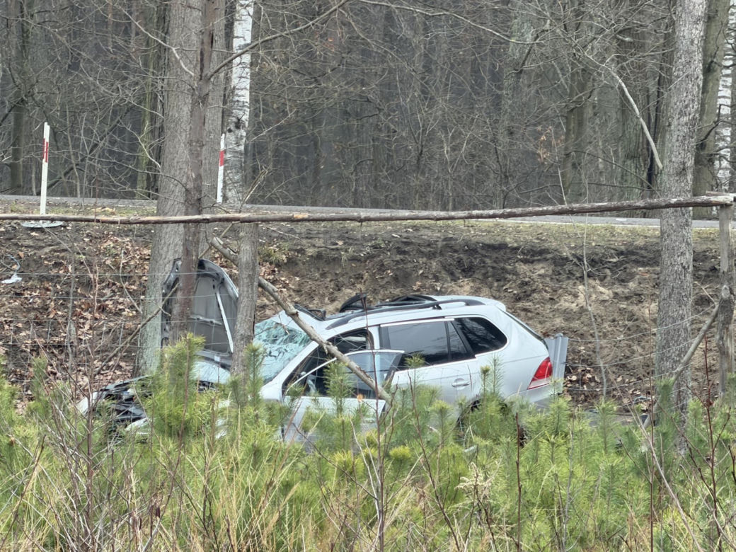 Tragedia w Sierakowie. Pijany kierowca wjechał w opla. Nie żyje jedna osoba