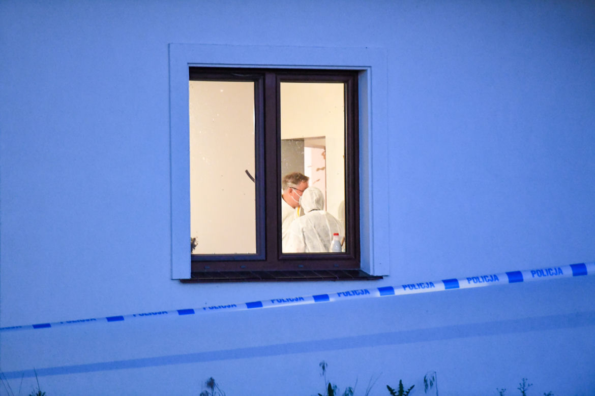 Szabda. Znalazła rozkładające się zwłoki 2-letniego dziecka. Policja szuka rodziców