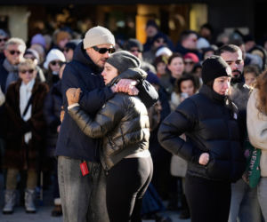 Szokująca decyzja sądu po pożarze w Szwajcarii! Nie żyje 40 osób, on chodzi wolno