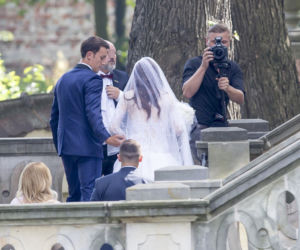PO KOŚCIELE.
