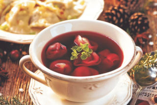 Święta bez barszczu z uszkami to nie święta. Oto, czego chcą Polacy na Wigilię