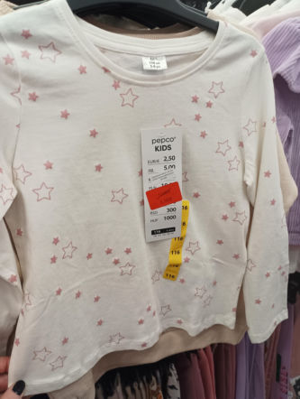 Wyprzedaż na dziale dziecięcym w Pepco