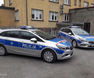 Pięc nowych radiowozów zasiliło flotę Komend Powiatowych Policji w Oławie i w Jaworze. 