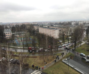 KOSZMARNY wypadek w Krakowie! Młody kierowca zginął na miejscu 