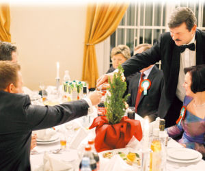 Czy to szlachta? Nie! Tak się bawia chłopi!