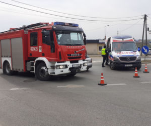 Zderzenie auta osobowego ze skuterem u zbiegu Targowej z Iłżecką