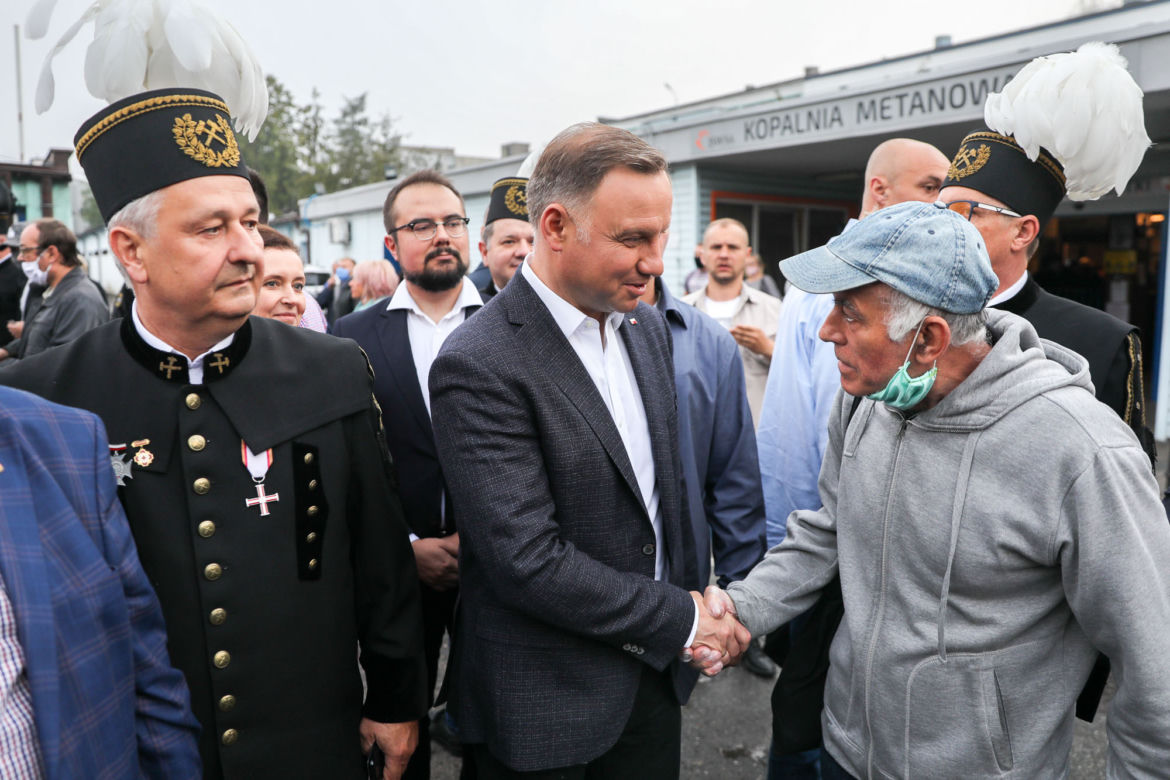 Duda rozdawał górnikom bułki w Zofiówce