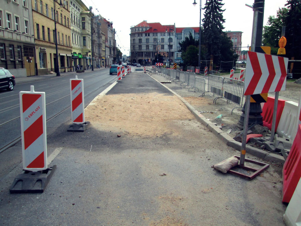 Budowa peronu wiedeńskiego na ostatniej prostej. Jak przebiegają prace? [ZDJĘCIA]