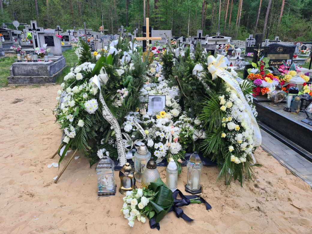 Bliscy pożegnali Mateusza, który zginął pędząc do pracy w Radawie [GALERIA]