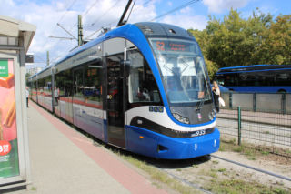Pan Leszek wpadł pod tramwaj i stracił nogę. Walczy o rentę przed sądem