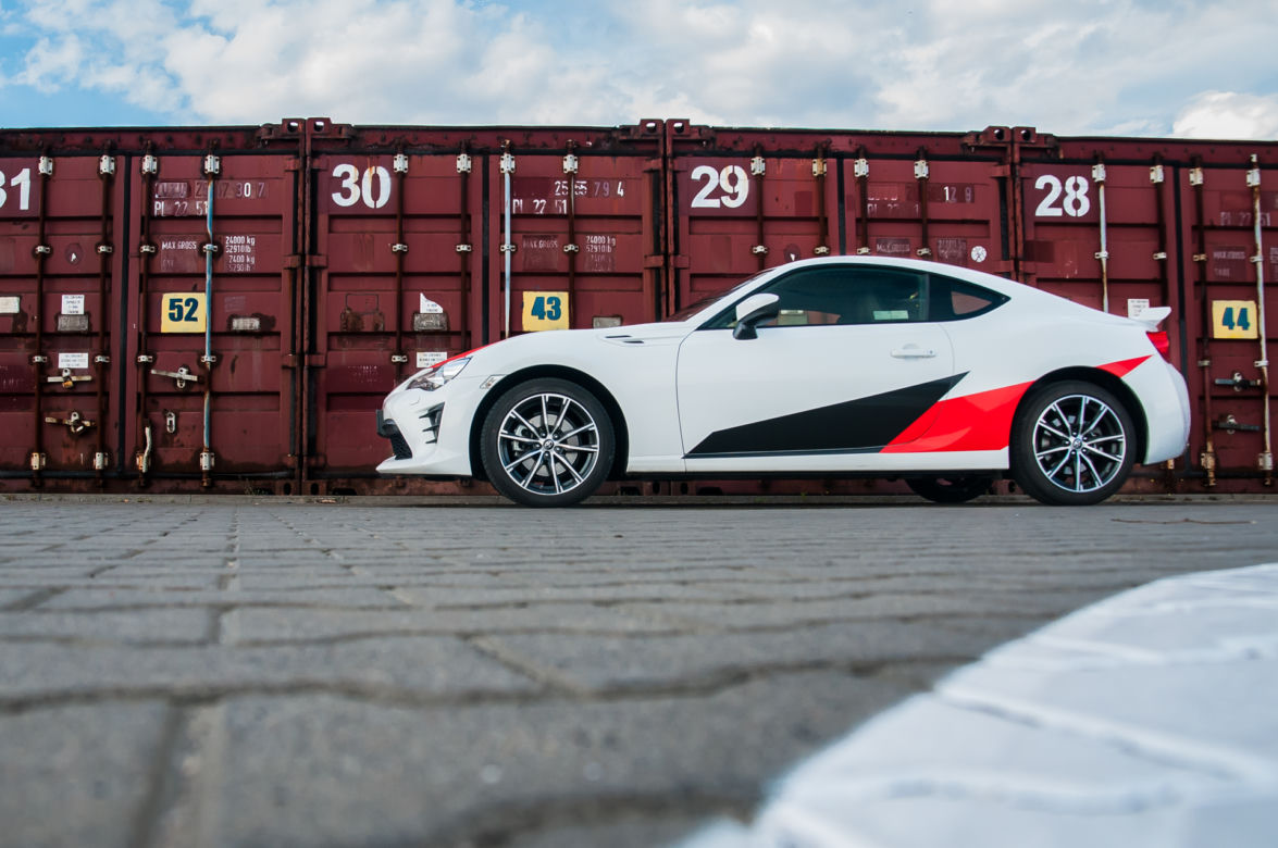 Toyota GT86 2.0 Boxer 200 KM 6MT 