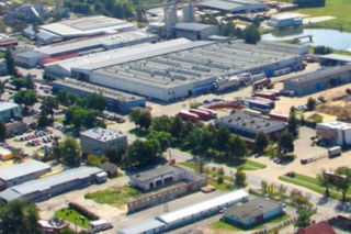 Zwolnienia w Black Red White. Producent zamyka polski zakład. Pracę stracą setki osób