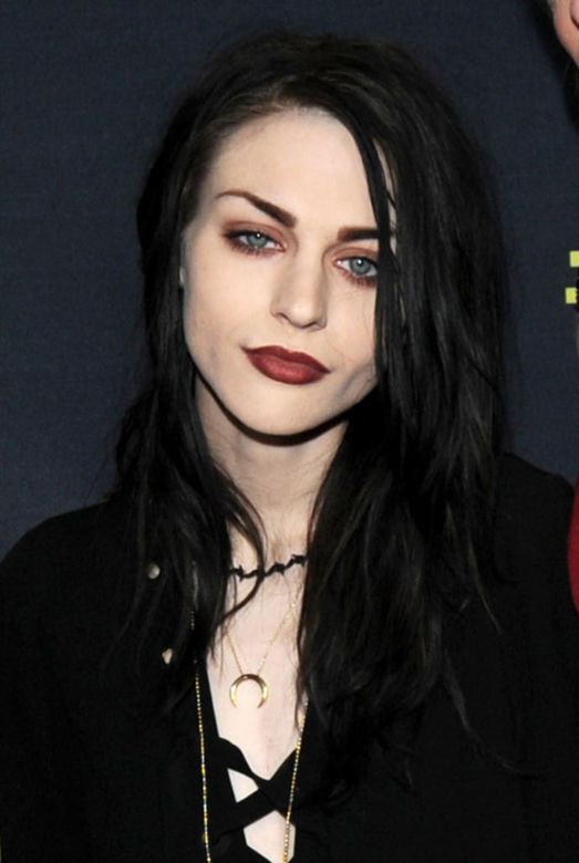 Córka lider Nirvany nie pokazywała się publicznie od 8 lat! Tak teraz wygląda Frances Bean Cobain
