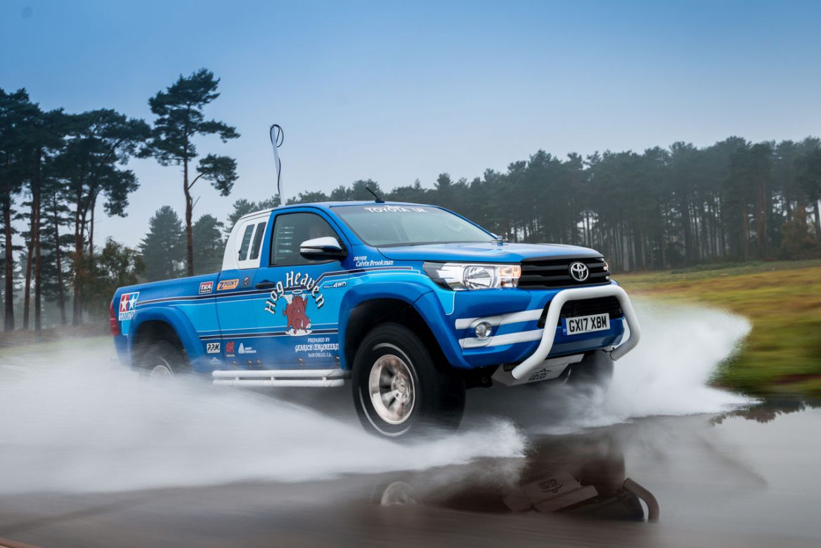 Toyota Hilux Bruiser