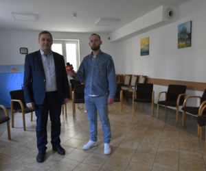 Ośrodek Caritasu w Urlach czeka na uchodźców. Wojna na Ukrainie
