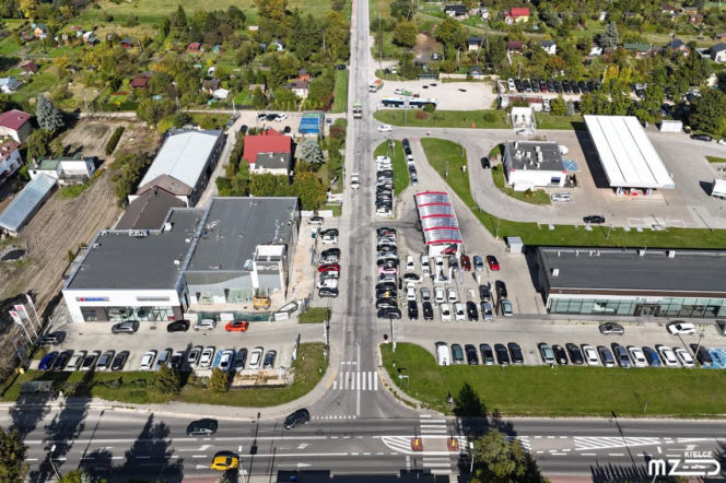 Widok z lotu ptaka na ulicę Morcinka w Kielcach i przyległe firmy. O utrudnieniach w ruchu przeczytasz na Eska Kielce.