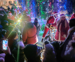 Mikołaje na rowerach wkręciły Łomżę w świąteczny klimat!