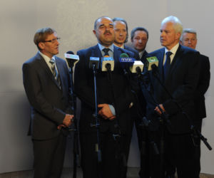 	Ranczo 9 sezon odc. 108. Senator Kozioł (Cezary Żak), Czerepach (Artur Barciś)