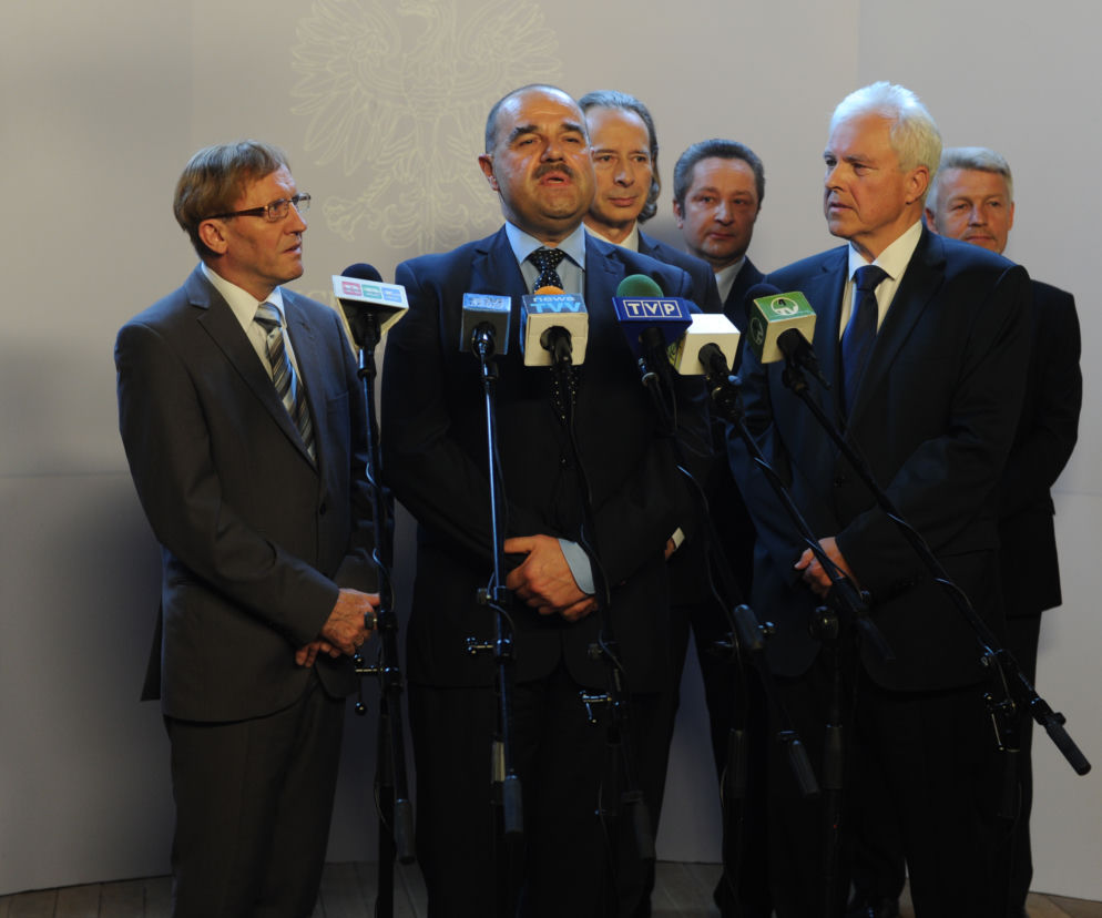 	Ranczo 9 sezon odc. 108. Senator Kozioł (Cezary Żak), Czerepach (Artur Barciś)