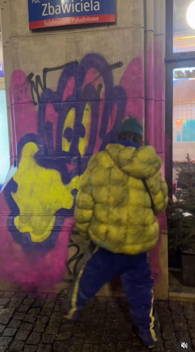 Grafficiarz na placu Zbawiciela