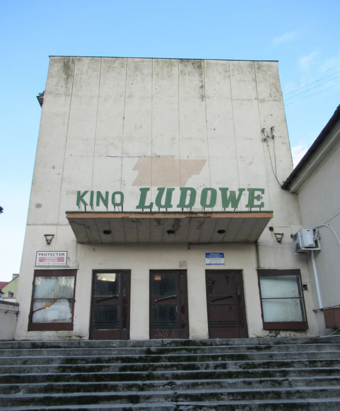 To miasto w woj. łódzkim było kiedyś prywatne. Dziś zachwyca pierwszym murowanym budynkiem