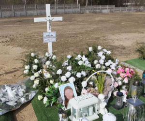 Pożegnali 13-letnią Oliwkę, która zginęła na Malcie. Ten szczegół na jej grobie wyciska łzy