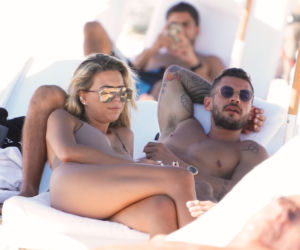 Sandra Kubicka z chłopakiem na plaży