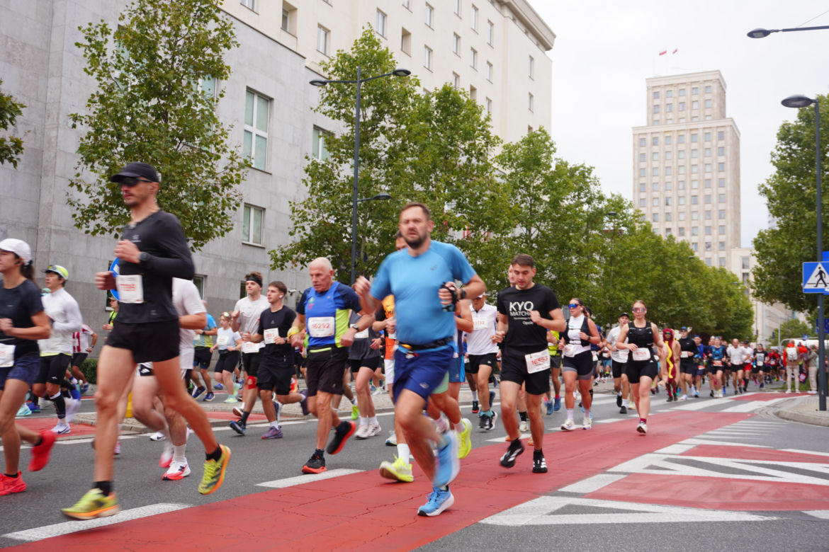 Uczestnicy Maratonu Warszawskiego 2025