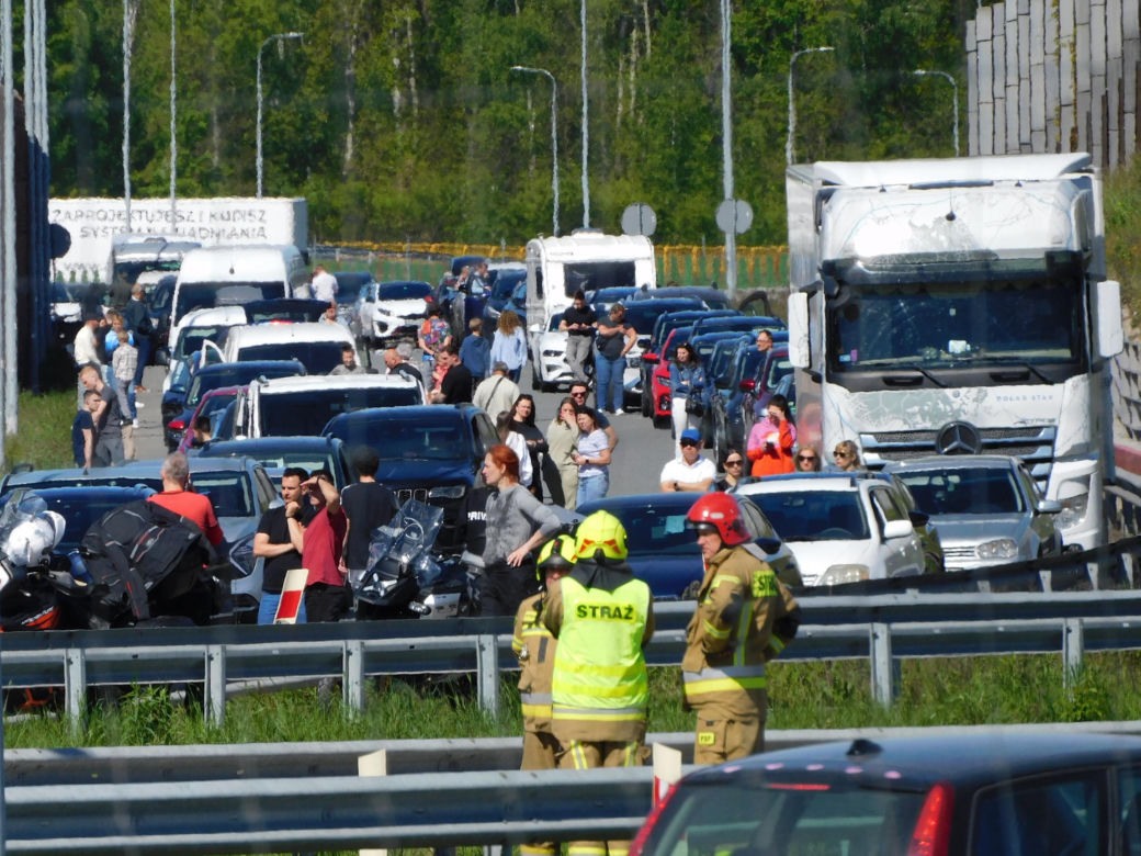 Dramat w Majdanie. Nie żyje motocyklista. Pasażerka walczy o życie