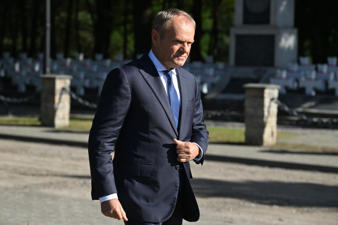 Donald Tusk stanowczo: "Musimy stać za polskimi żołnierzami"